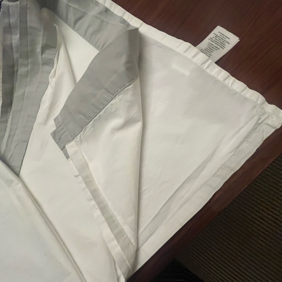 Pottery Barn Teen Twin size XL 100% Organic Cotton Flat sheet - Picture 2 of 15